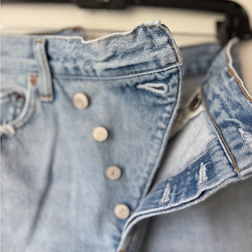 Agolde Distressed crisscross Light Blue Boyfriend Jeans - Picture 4 of 5